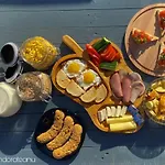 Clara Guest house